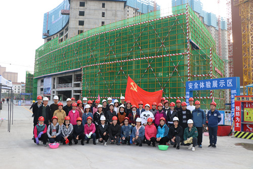 “建设”在前沿 “备”筑幸福路